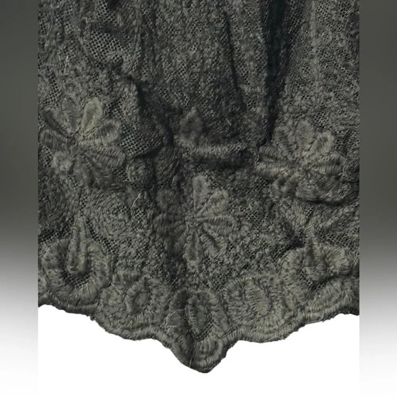 NWT Flutter sleeve black Chaser top REVOLVE Lace collar Med - Picture 7 of 7